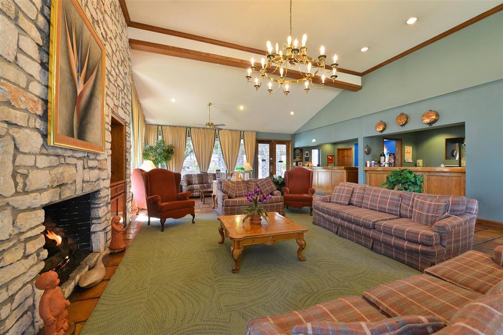 Americas Best Value Inn Кълъмбъс Интериор снимка