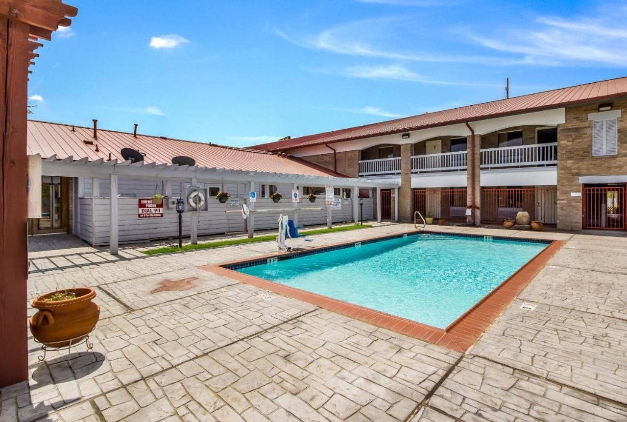 Americas Best Value Inn Кълъмбъс Екстериор снимка