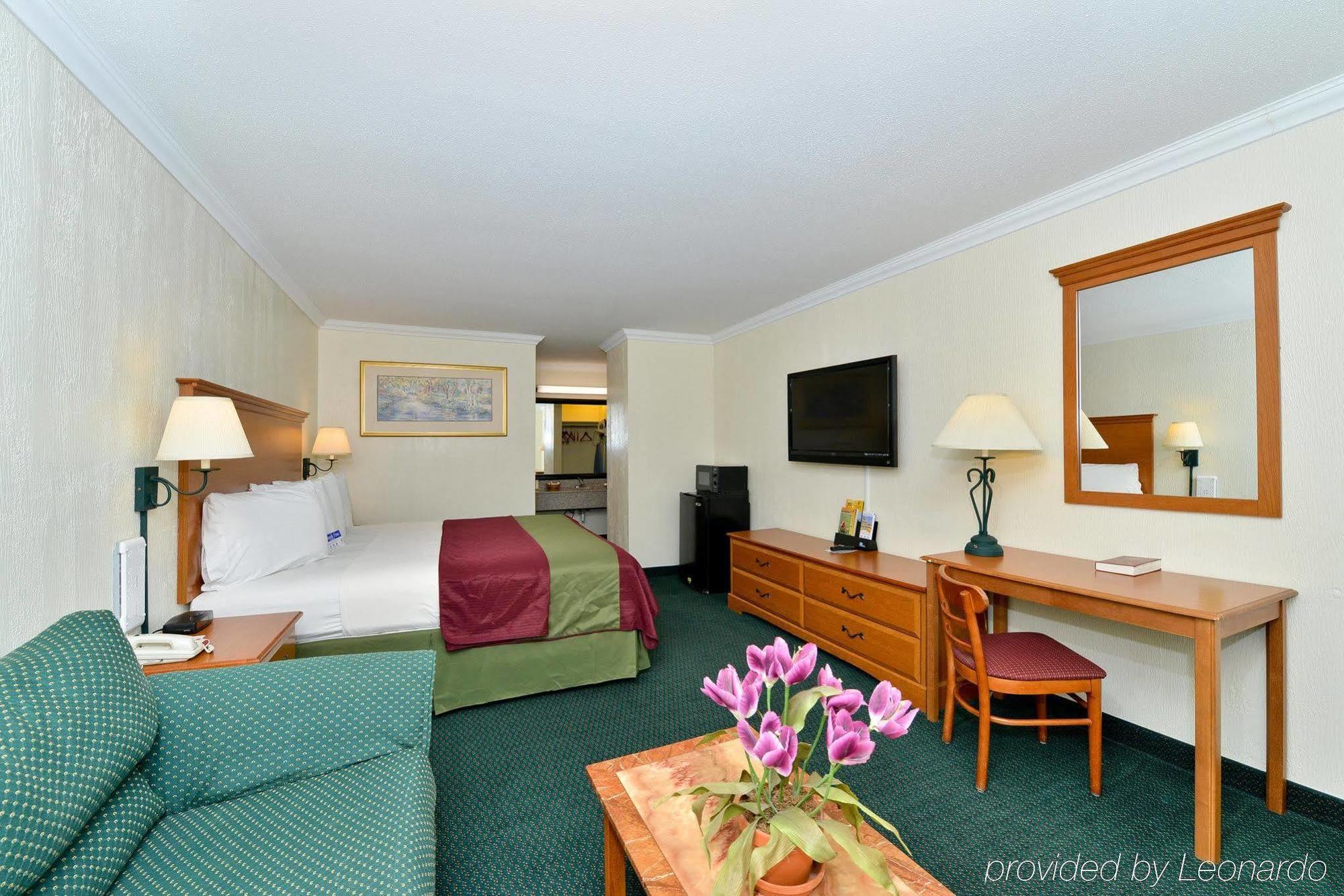 Americas Best Value Inn Кълъмбъс Екстериор снимка