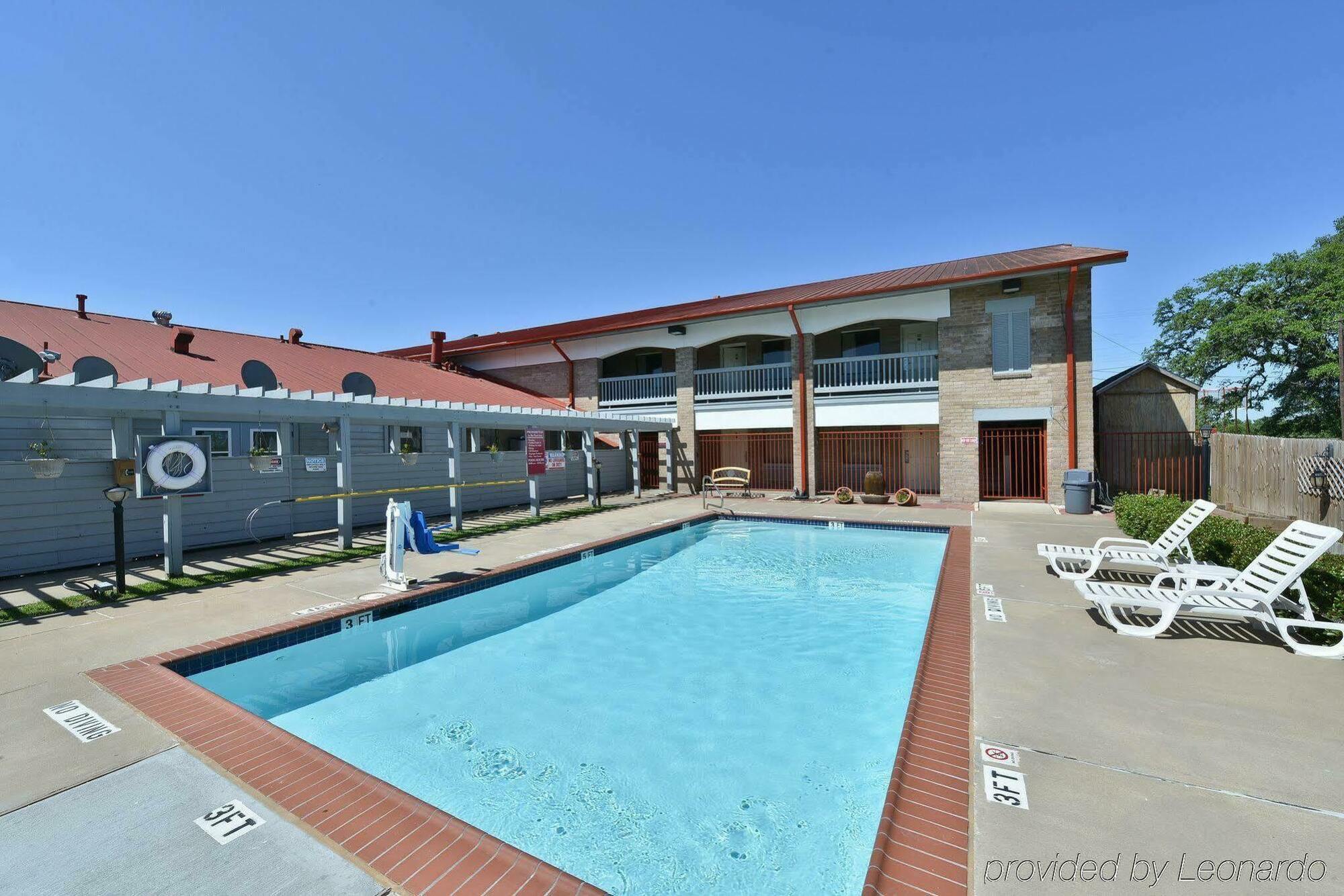 Americas Best Value Inn Кълъмбъс Екстериор снимка